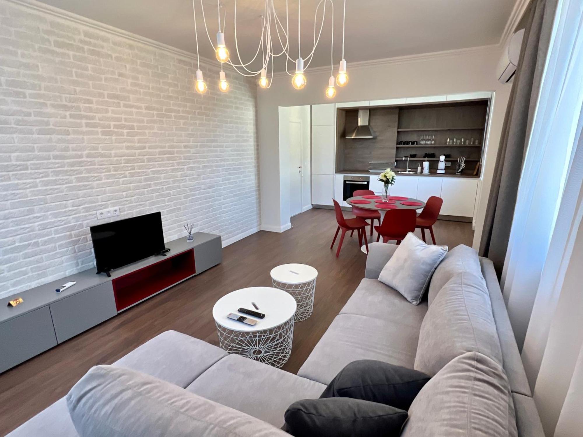 Apartment Location ! Location ! Location ! Garden View *